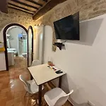Casa Leon - Center ペルージャ